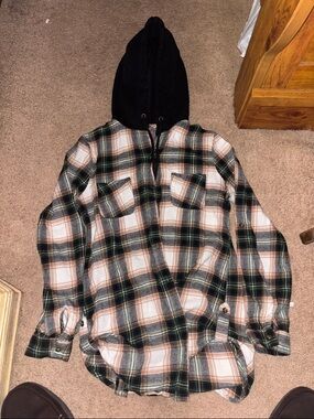 No Boundaries Green, Cream and Black Plaid Hooded Shirt